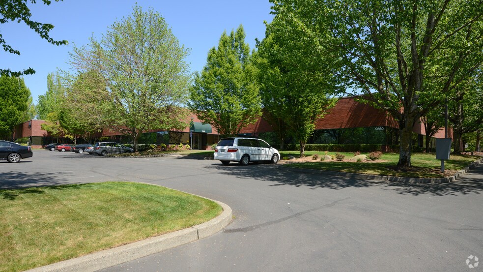 More Photos Of 9500-9560 SW Nimbus Ave, Beaverton Flex For Lease