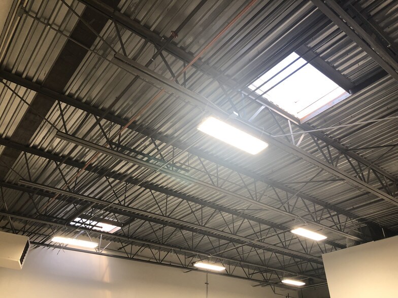 More Photos Of 96 N 1800 W, Lindon Warehouse For Lease
