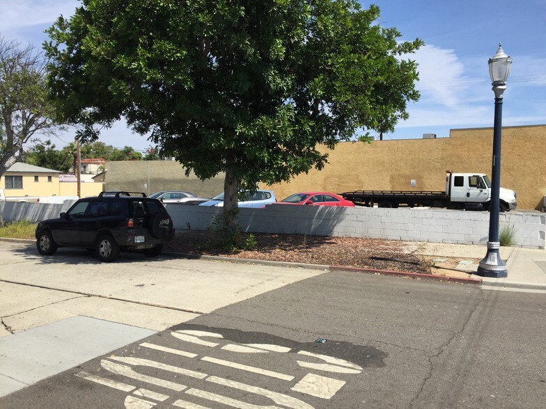 More Photos Of 1051 E Wardlow Rd, Long Beach Office For Lease