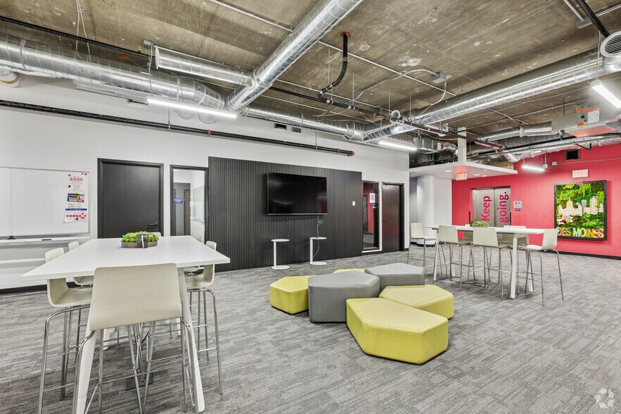 More Photos Of 204 12th St, Des Moines Office For Lease