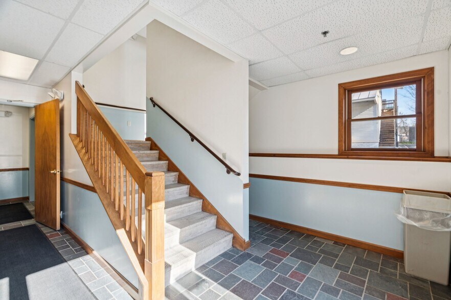 More Photos Of 61 Depot St, White River Junction Office For Sale