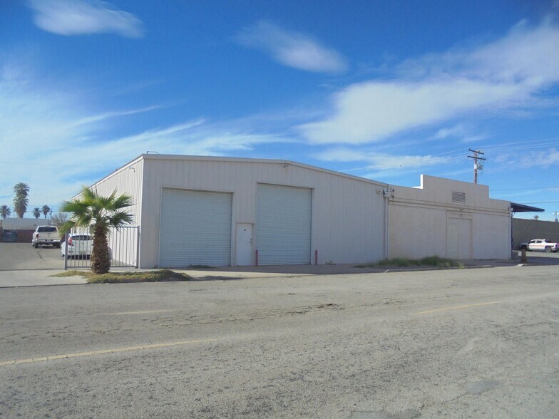 More Photos Of 127 S 1st St, Blythe Flex For Sale