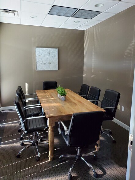 More Photos Of 9019 Overlook Blvd, Brentwood Office For Lease