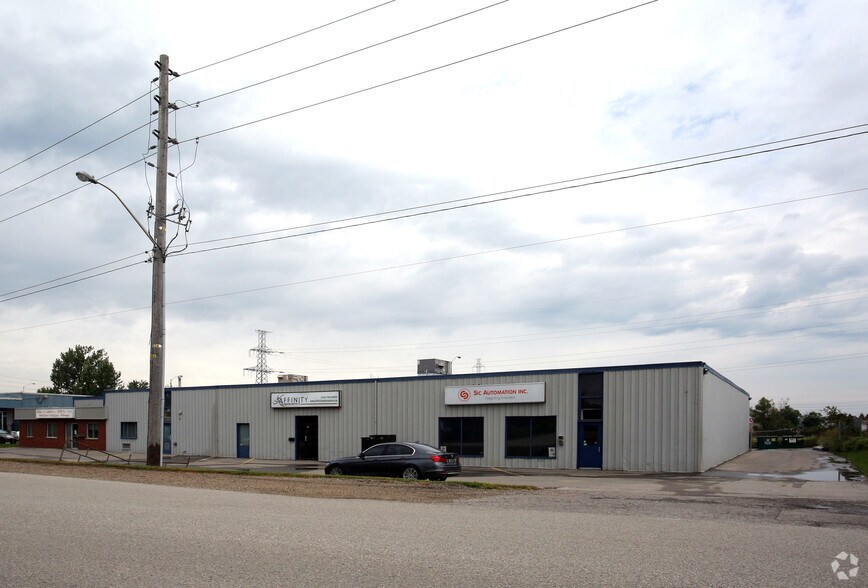 More Photos Of 45 Lewis Rd, Guelph Light Manufacturing For Sale