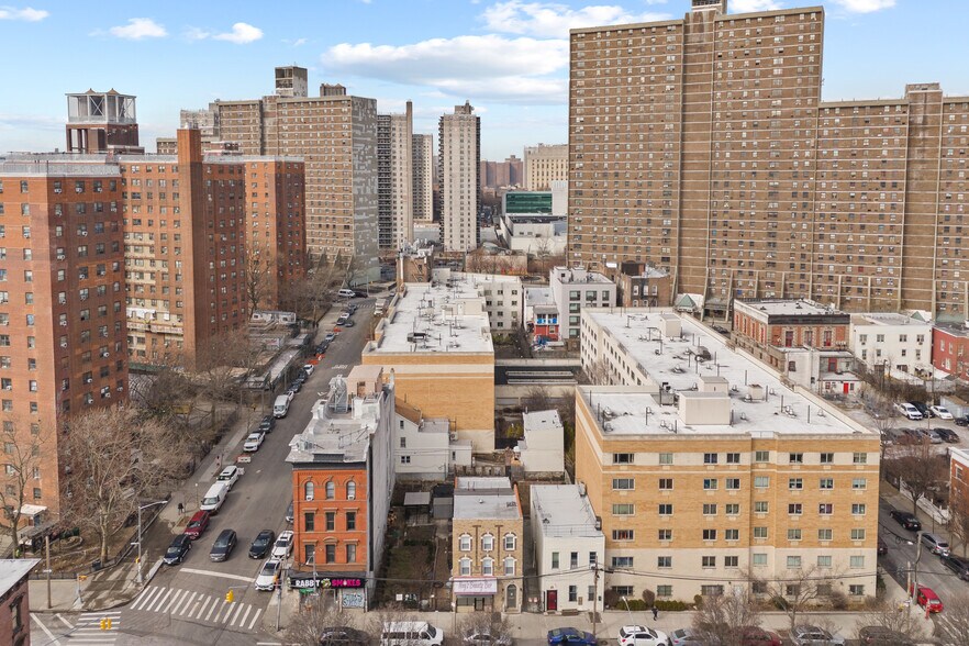 More Photos Of 811 Courtlandt Ave, Bronx Apartments For Sale