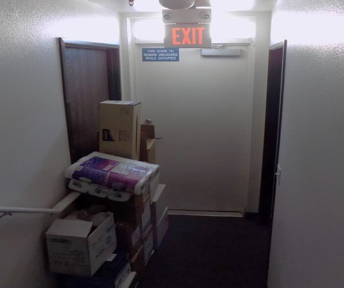 More Photos Of 759 Middlegate Rd, Henderson Warehouse For Lease