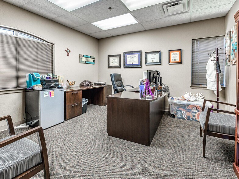 More Photos Of 1468 N Mustang Rd, Mustang Healthcare For Sale