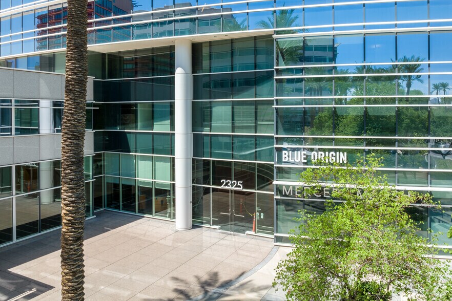 More Photos Of 2325 E Camelback Rd, Phoenix Office For Lease