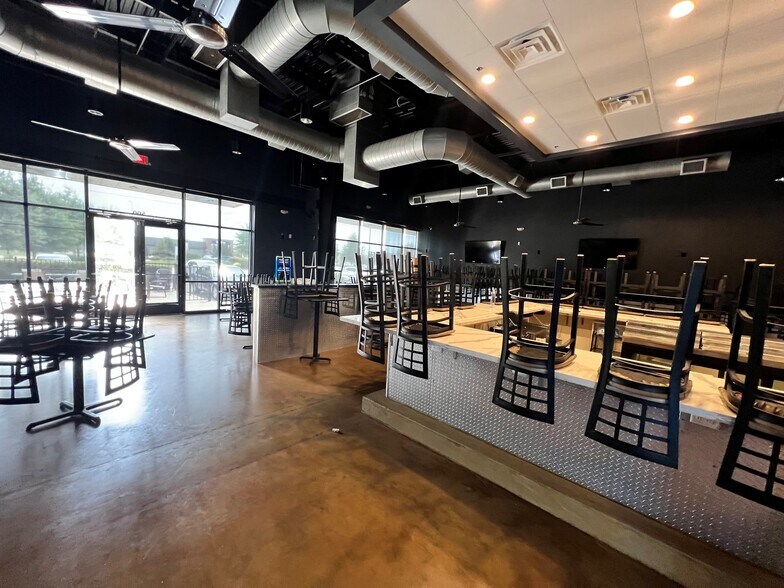More Photos Of 18320 W Airport Blvd, Richmond General Retail For Lease