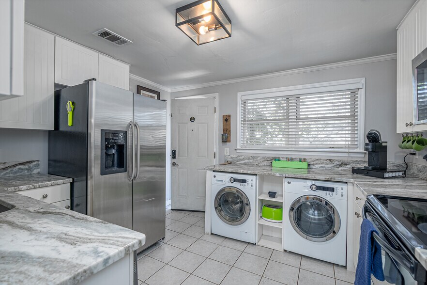 More Photos Of 522 E Bolton St, Savannah Apartments For Sale