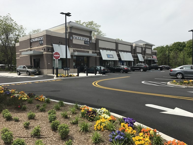 More Photos Of 380 State Rt 17, Mahwah Freestanding For Lease