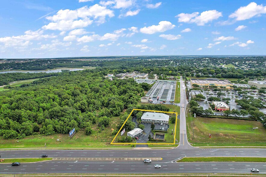 More Photos Of 917 S Highway 27, Clermont General Retail For Lease