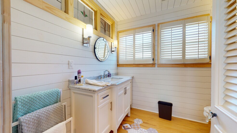 More Photos Of 16712 County Road 1580, Ada Sports And Entertainment For Sale