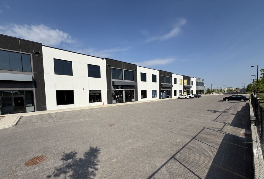 More Photos Of 45 Eric T Smith Way, Aurora Warehouse For Sale