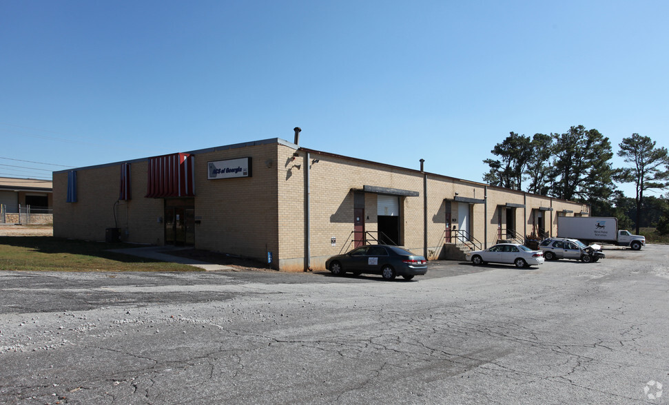 Primary Photo Of 4559 Granite Dr, Tucker Distribution For Lease