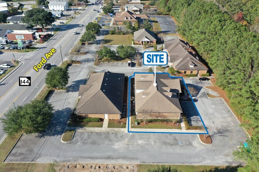 More Photos Of 10055 Ford Ave, Richmond Hill Medical For Lease