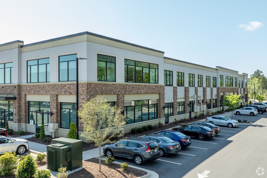 More Photos Of 1070 S Main St, Holly Springs Medical For Lease
