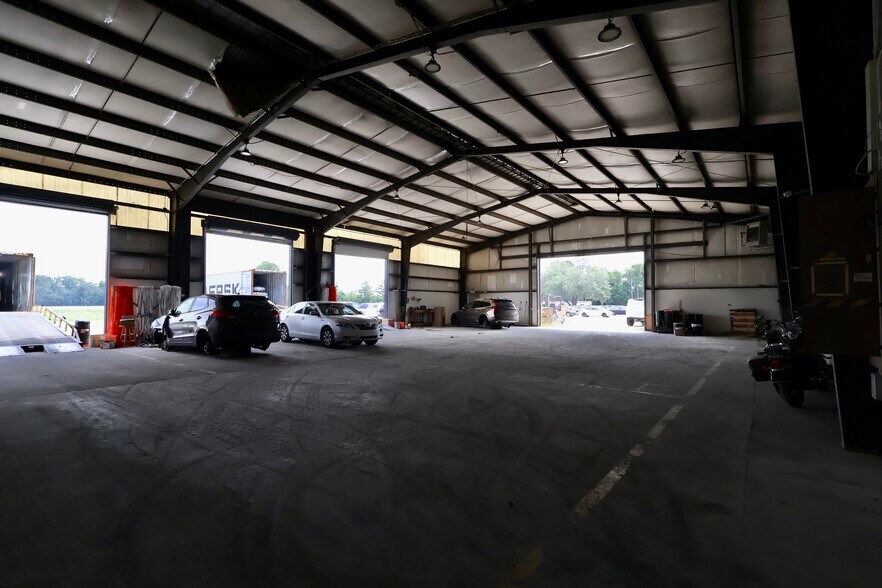More Photos Of 28 Telfair Pl, Savannah Warehouse For Lease