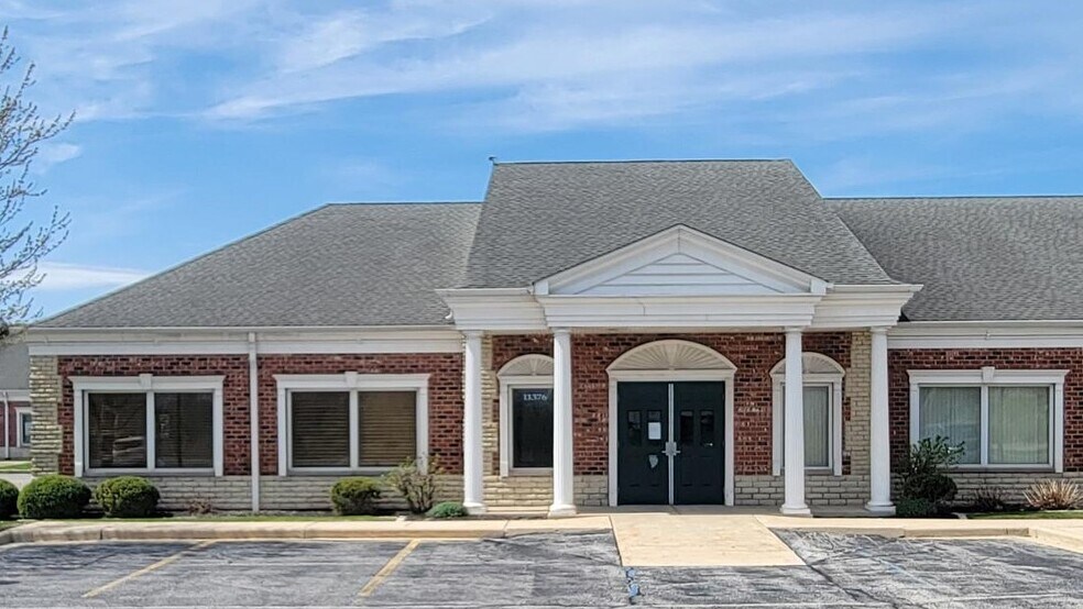 More Photos Of 11376 Broadway, Crown Point Office For Sale