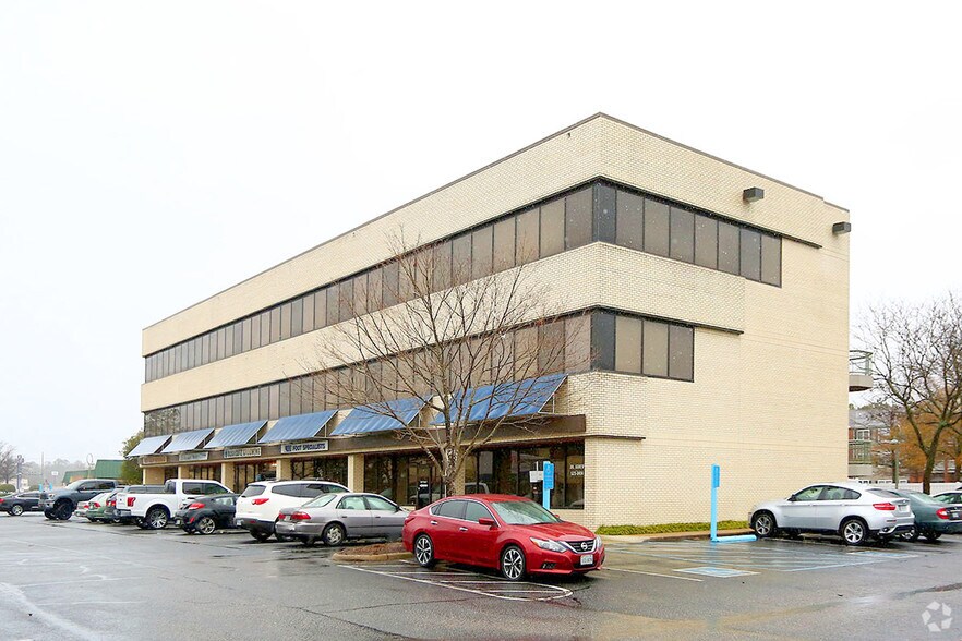 More Photos Of 6477 College Park Sq, Virginia Beach Office For Sale