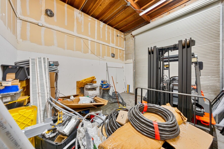 More Photos Of 3298 Monier Cir, Rancho Cordova Warehouse For Sale