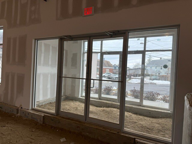 More Photos Of 227 4th Ave, Bay Shore General Retail For Lease