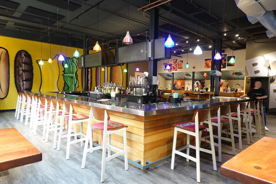 More Photos Of 11 Brown St, Portland Restaurant For Sale