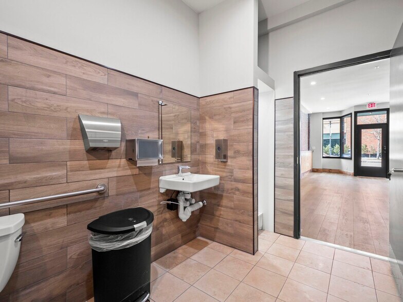 More Photos Of 138-140 Middlesex St, Lowell Storefront Retail Office For Lease