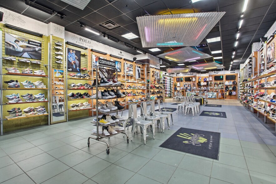 More Photos Of 1 Hoyt St, Brooklyn Office For Lease