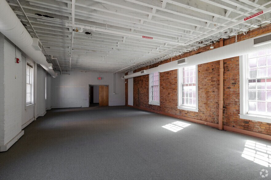 More Photos Of 514 Fulton St, Troy Loft Creative Space For Lease