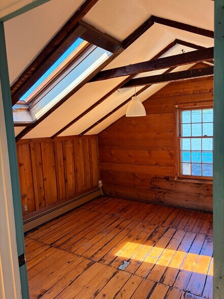 More Photos Of 91 Wall St, Madison Office For Lease