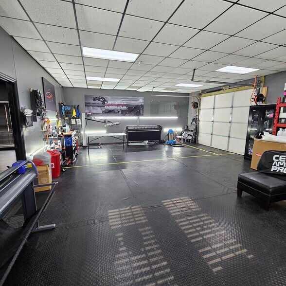 More Photos Of 2015 Westmead St SW, Decatur Industrial For Sale