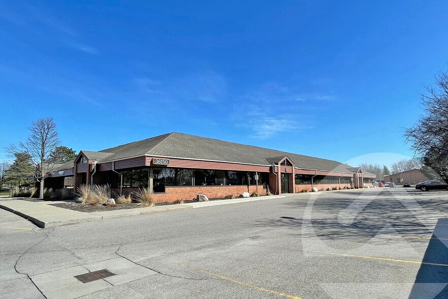Primary Photo Of 36150 Dequindre Rd, Sterling Heights Office For Lease
