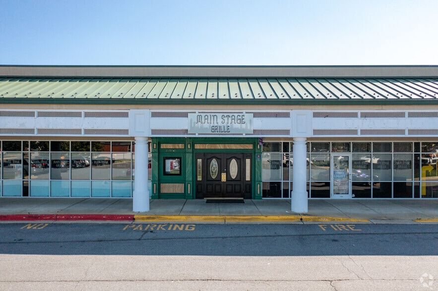 More Photos Of 10795-10831 Birmingham Way, Woodstock Unknown For Lease