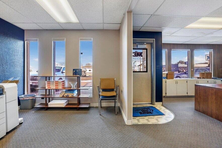 More Photos Of 507 Main Ave W, Twin Falls Flex For Sale