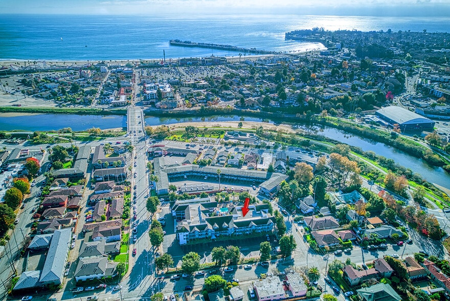 More Photos Of 600 Riverside Ave, Santa Cruz Hotel For Sale