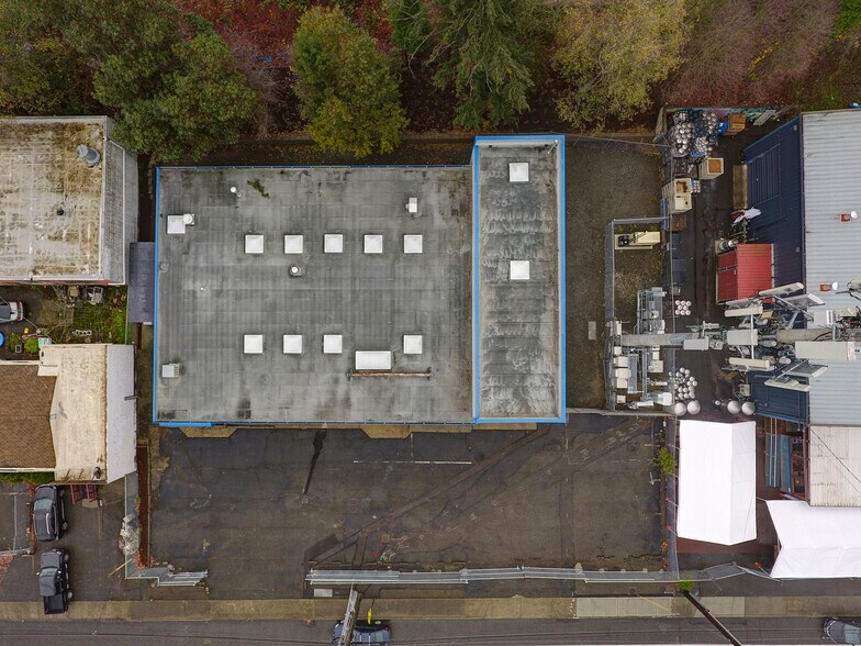 More Photos Of 9826 14th Ave SW, Seattle Warehouse For Lease