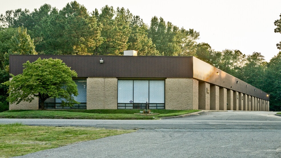 Primary Photo Of 6301 Old Warwick Rd, Richmond Flex For Lease