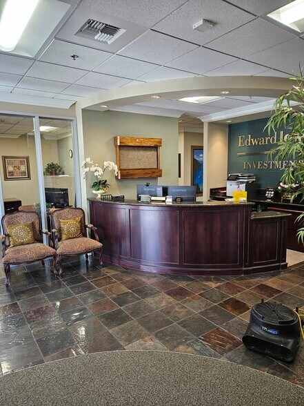 More Photos Of 970 Reserve Dr, Roseville Loft Creative Space For Sale