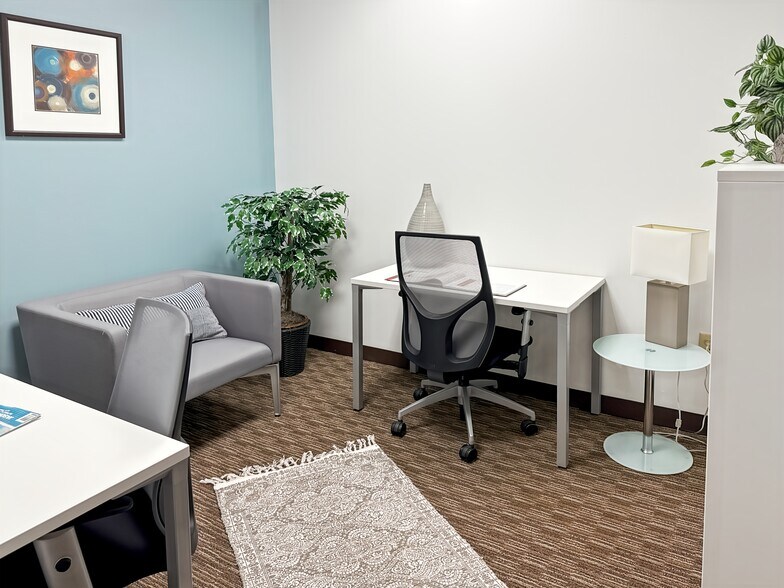 More Photos Of 8530 Eagle Point Blvd, Lake Elmo Coworking Space