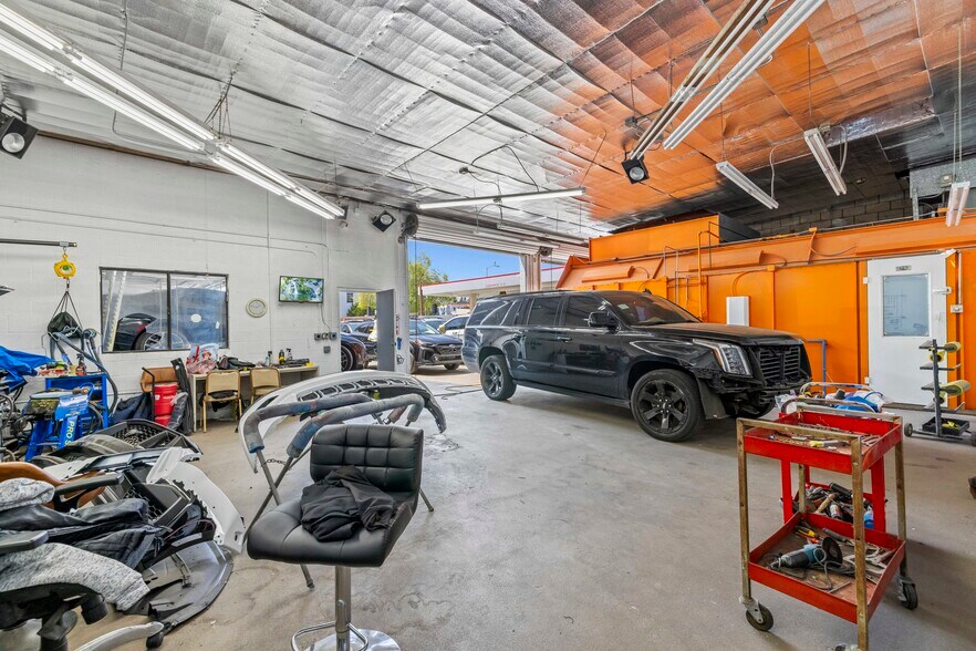 More Photos Of 188 N Daisy Ave, Pasadena Auto Repair For Sale