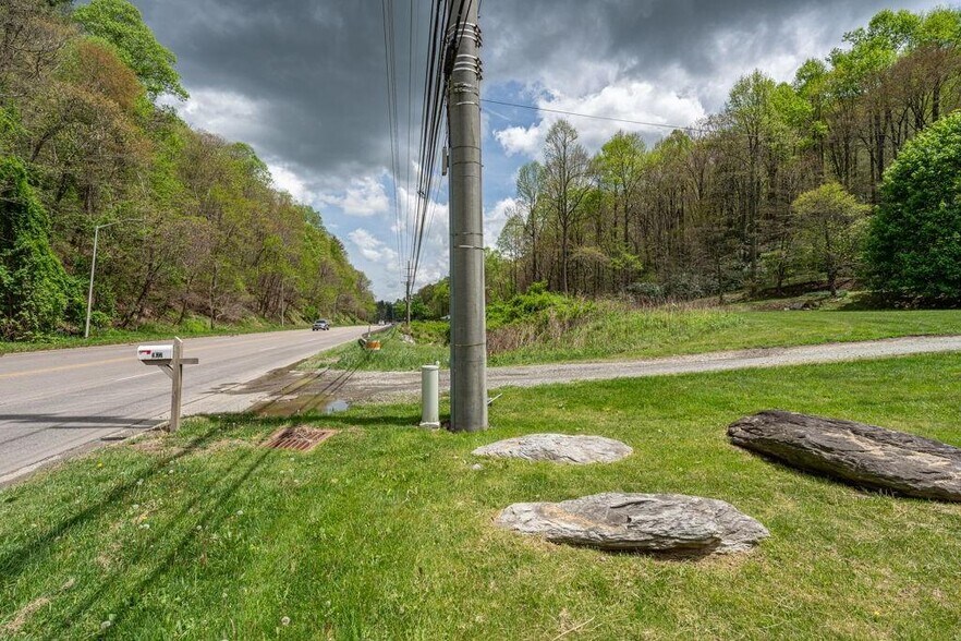 More Photos Of 2137 NC Highway 105 South, Boone Land For Sale