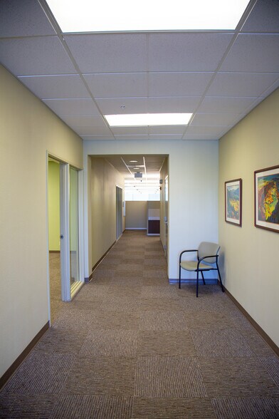 More Photos Of 7471 Pan American Fwy NE, Albuquerque Office For Lease