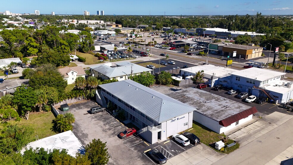 Primary Photo Of 1947 Ricardo Ave, Fort Myers Apartments For Sale