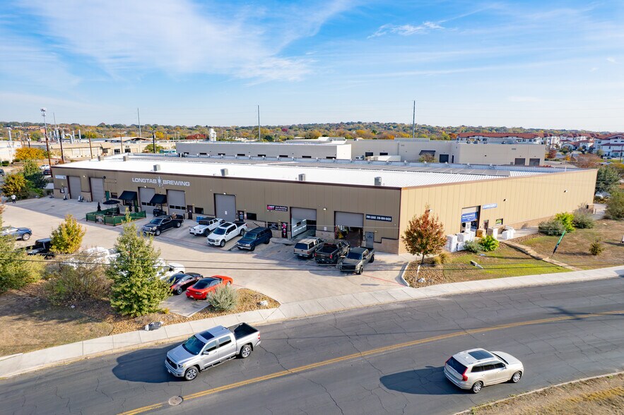 More Photos Of 4700 Timco W, Leon Valley Warehouse For Lease