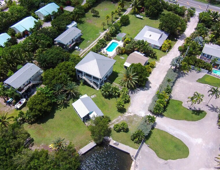 Primary Photo Of 21544 Overseas Hwy, Cudjoe Key Hotel For Sale