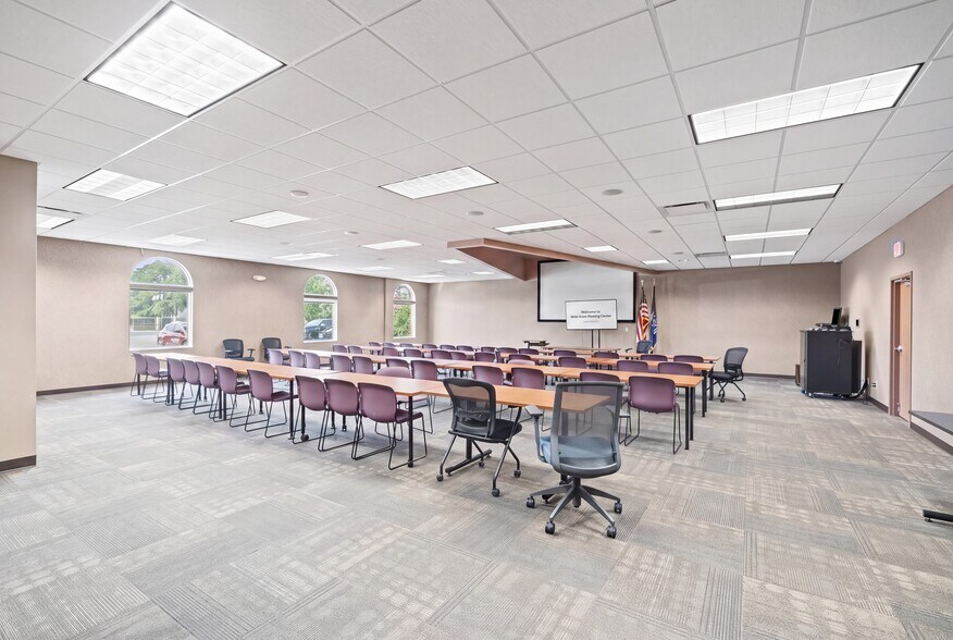 More Photos Of 2305 S Center Rd, Burton Office For Sale