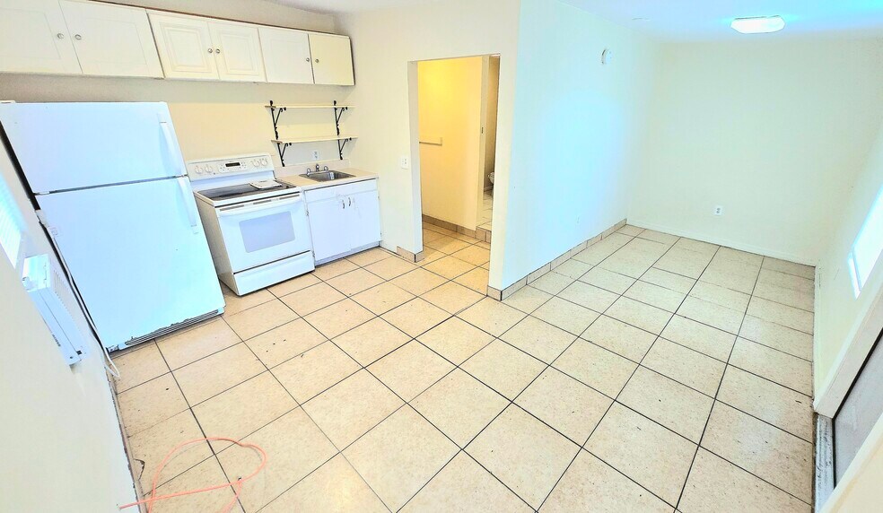 More Photos Of , Bradenton Multifamily For Sale