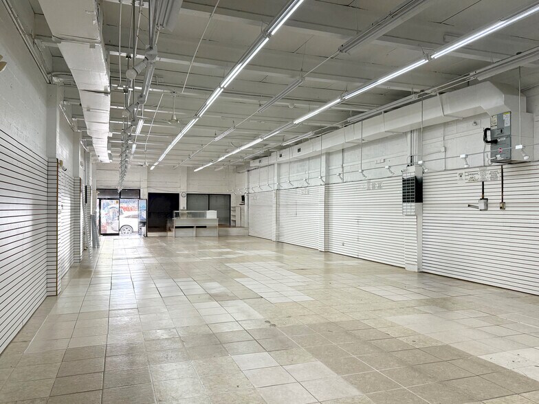 More Photos Of 2520-2550 NW 5th Ave, Miami Storefront For Lease