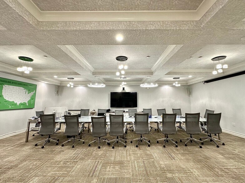 More Photos Of 185 W Chestnut Ave, Monrovia Office For Sale